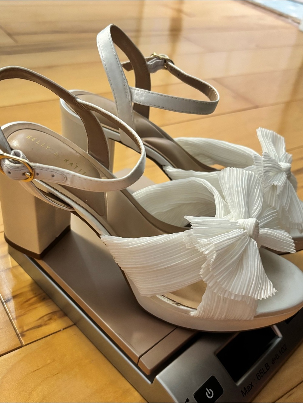 Kelly & Katie Heather Sandal Womens Size 9 White Bridal Bride Wedding Bow Heels - Picture 2 of 9